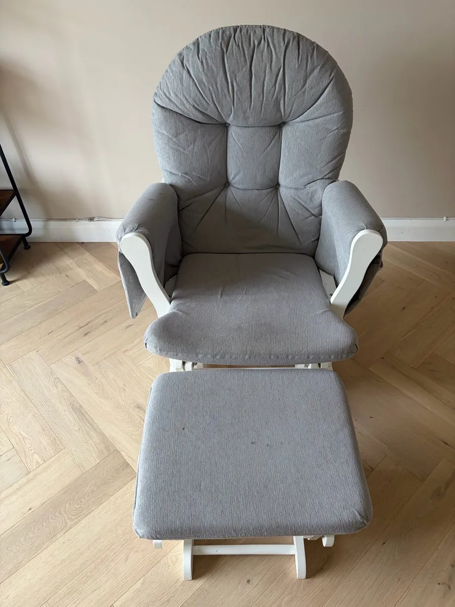 Babylo Brompton Glider Nursing chair & footstool - Image 4