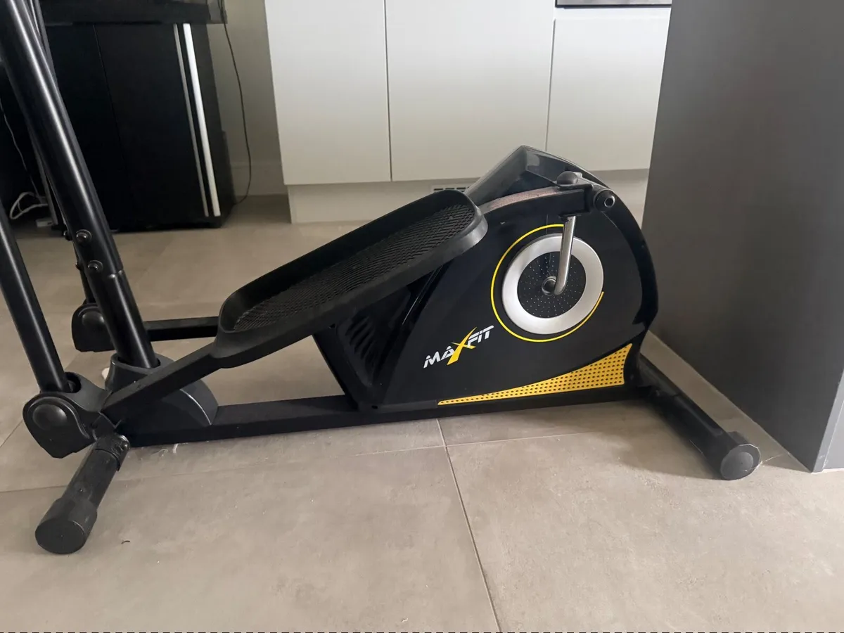 Elliptical  machine - Image 2