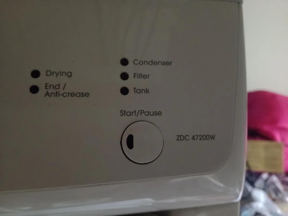 Condenser Dryer. Large drum cheaper to run - Image 4
