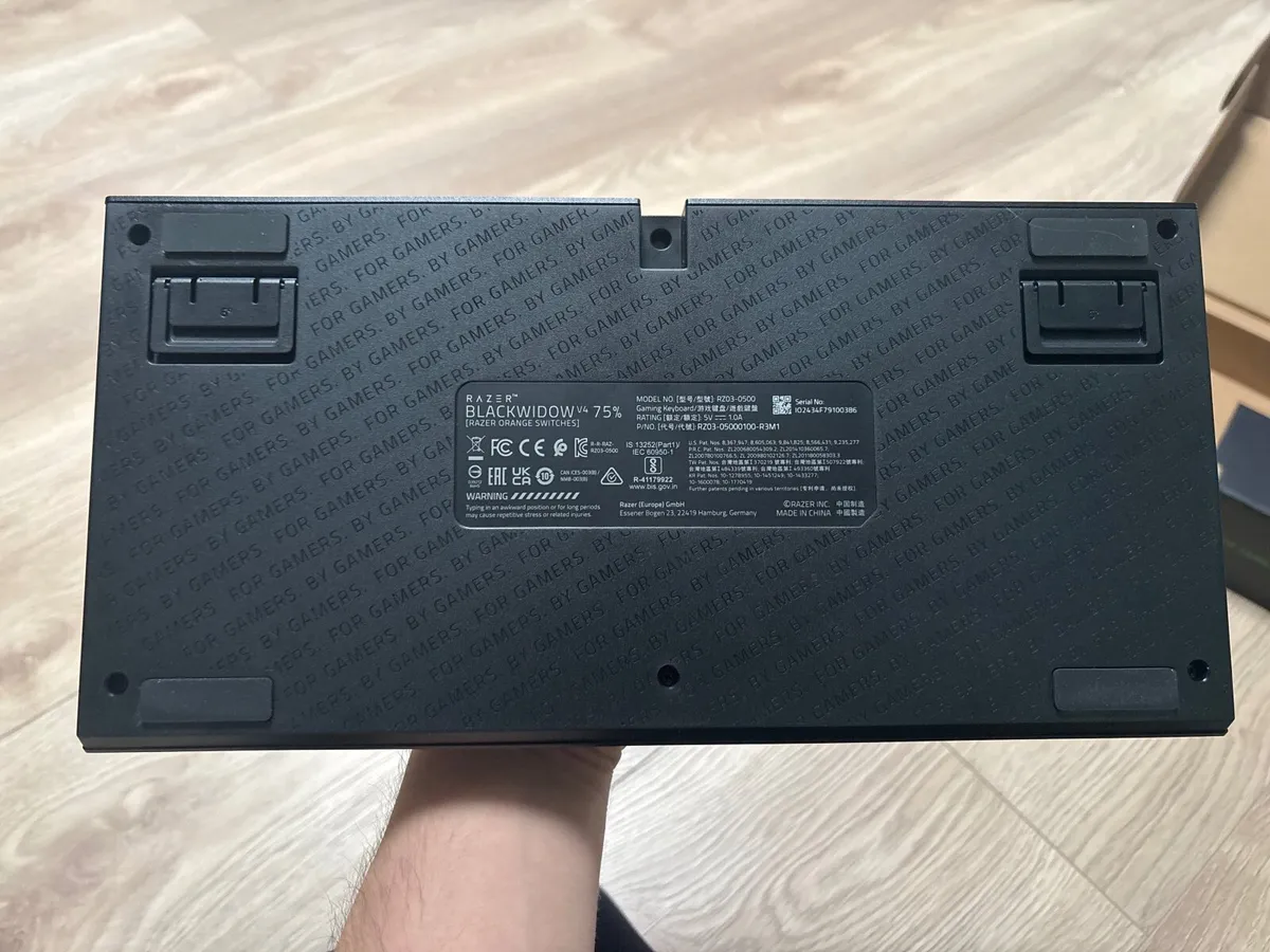 Razer Blackwidow v4 75% Gaming Keyboard - Image 3