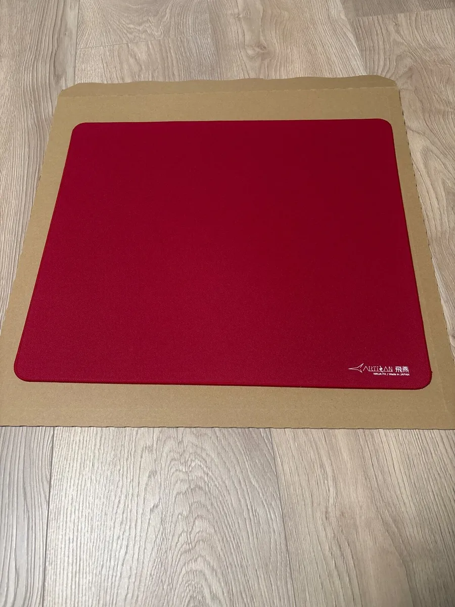 Artisan Hien Soft XL Red Gaming mousepad - Image 1