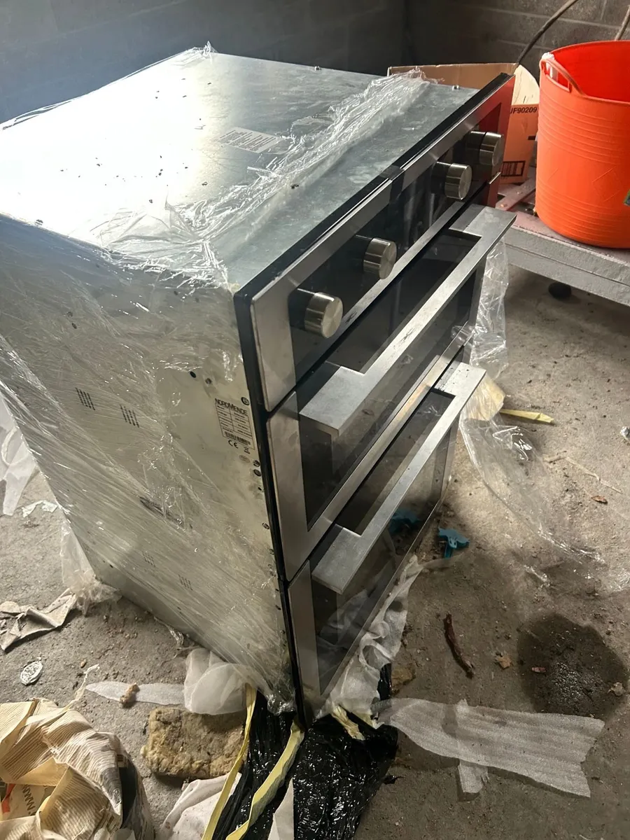 NordMende built-in electric double oven - Image 1