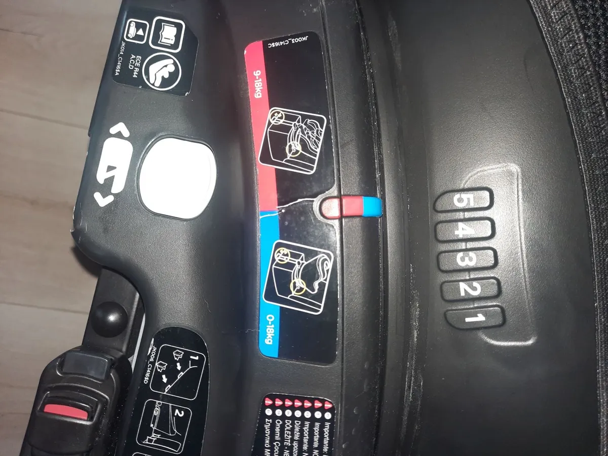 Car Seats x2 €30 ono - Image 3