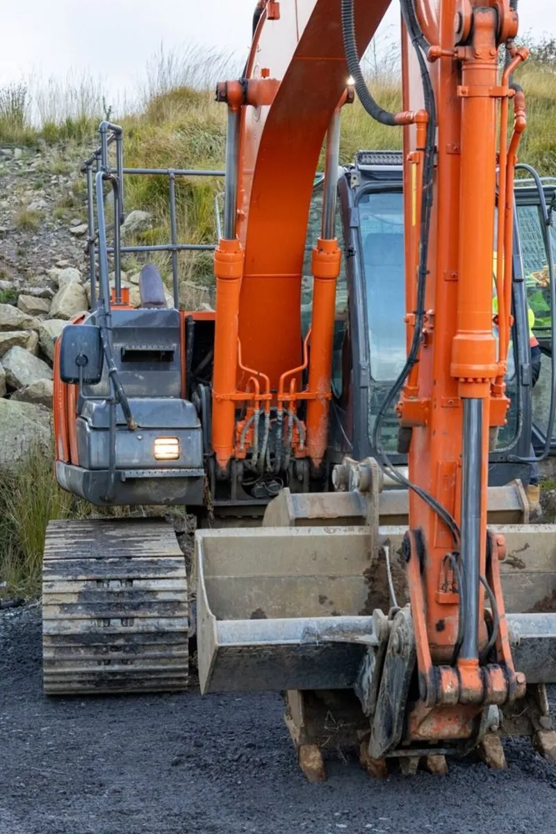 2016 HITACHI ZX130 LCN-5B | 360° EXCAVATOR - Image 4