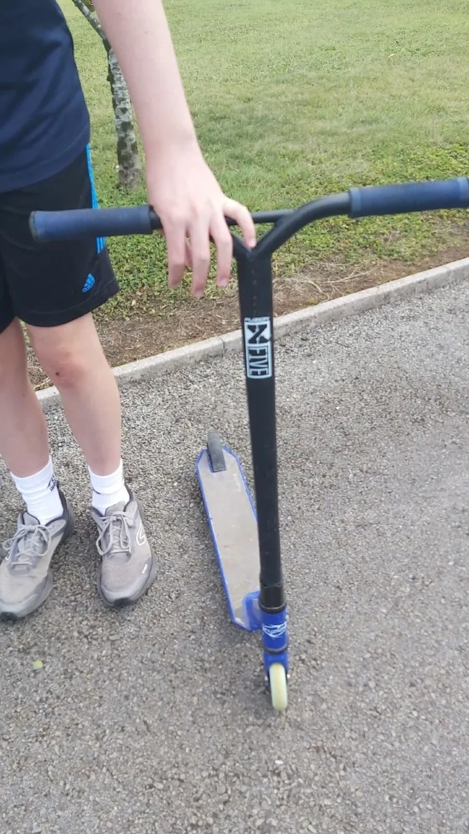 Fuzion Kids Scooters - Image 2