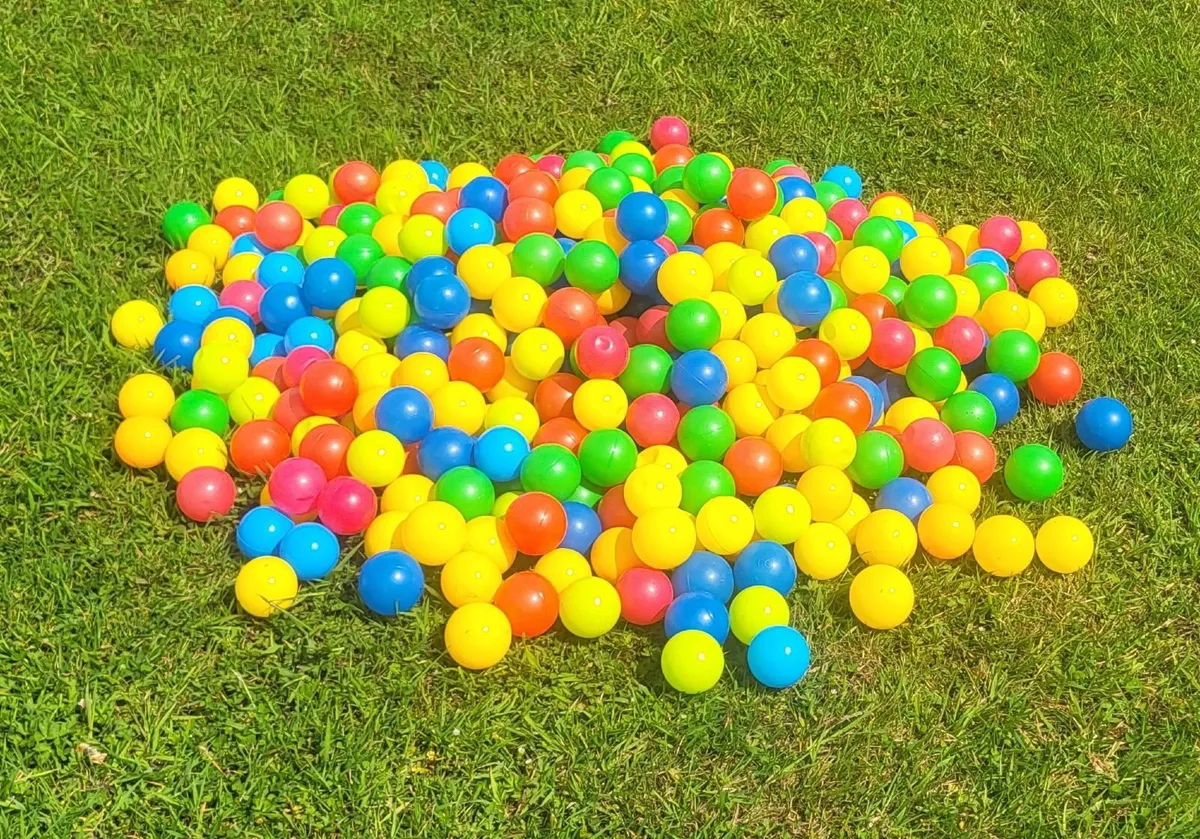 Colourful Plastic Children's Play Balls (200)