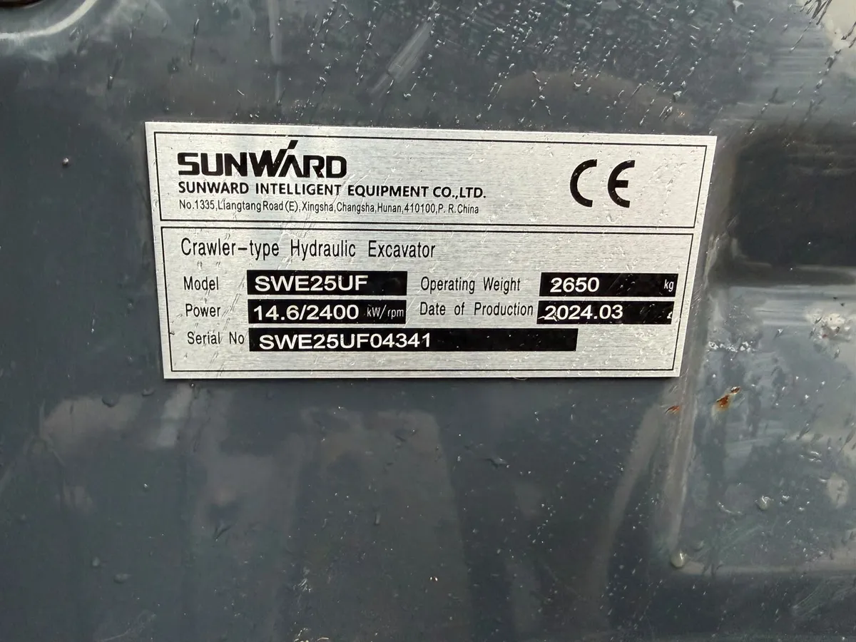 2024 sunward swe25 Digger - Image 2