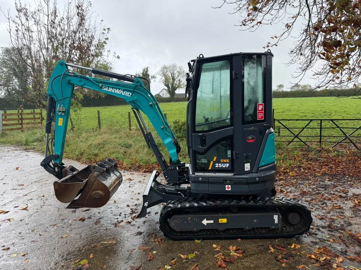 2024 sunward swe25 Digger - Image 3
