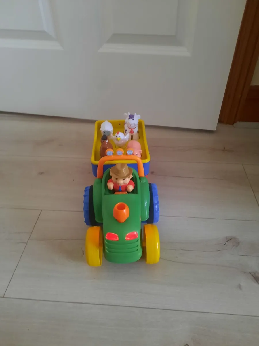 Toys: Tractor and Farm set €5 - Image 4