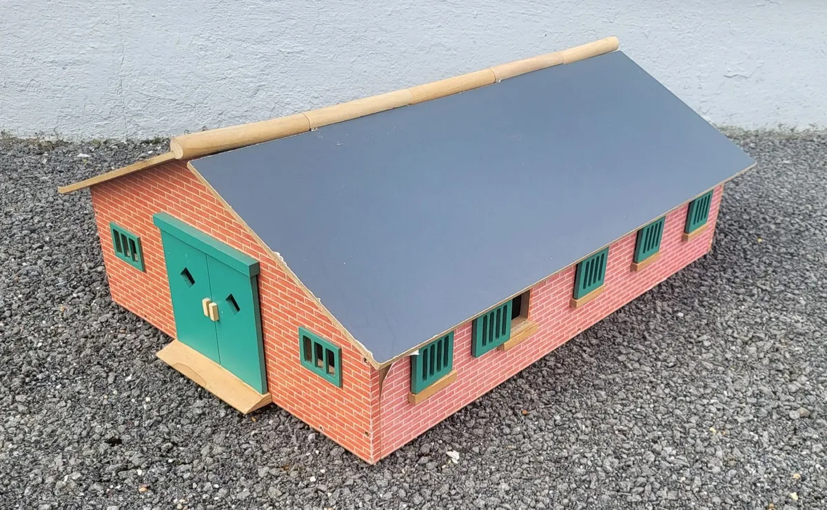 Kids Horsestable House Toy - Image 1