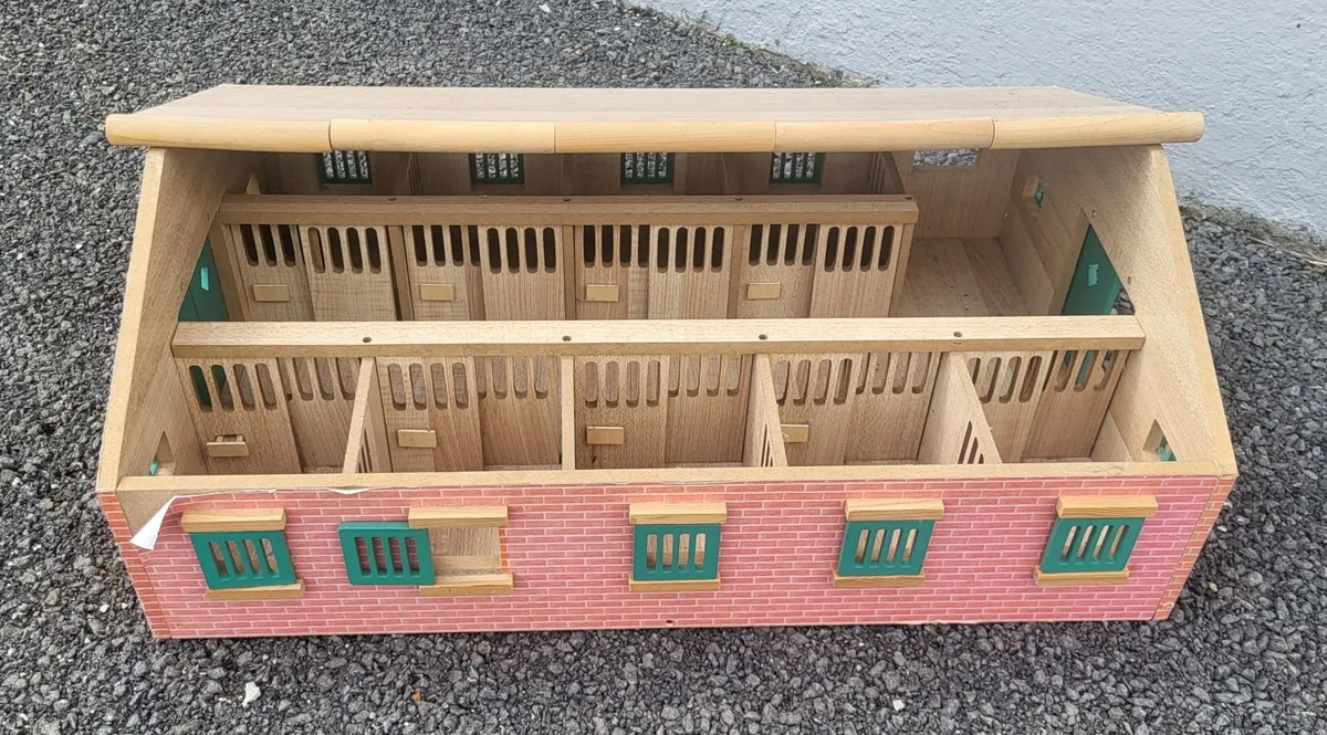 Kids Horsestable House Toy - Image 2