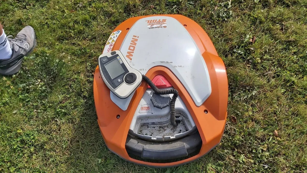 Robitic lawn mower -  Stihl RMI 632 PC - Image 4