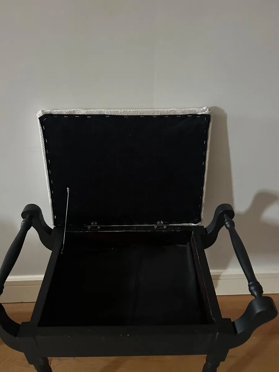 Bedroom stool / piano stool - Image 4