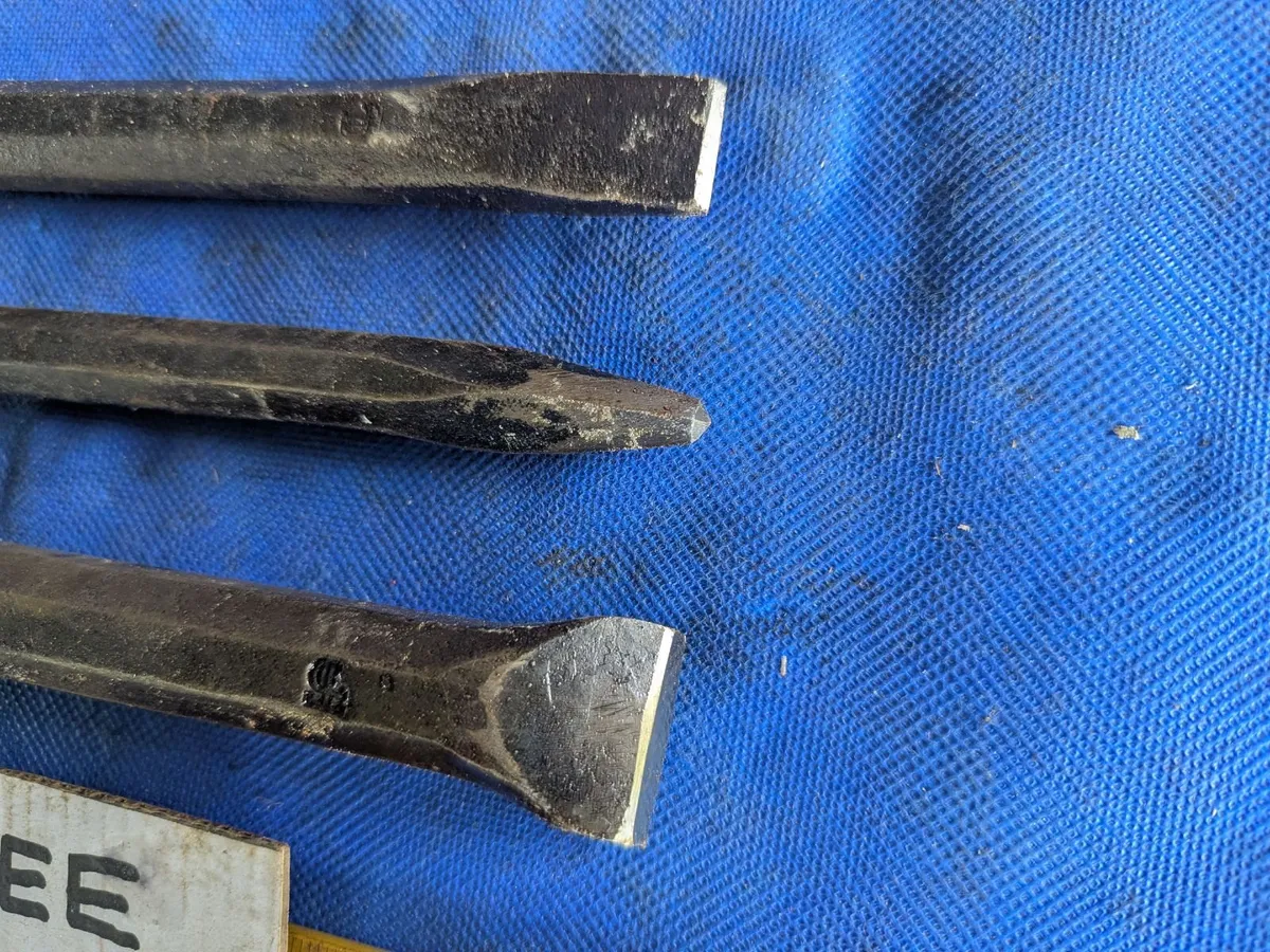 3  Stone Mason's Tools - Image 2