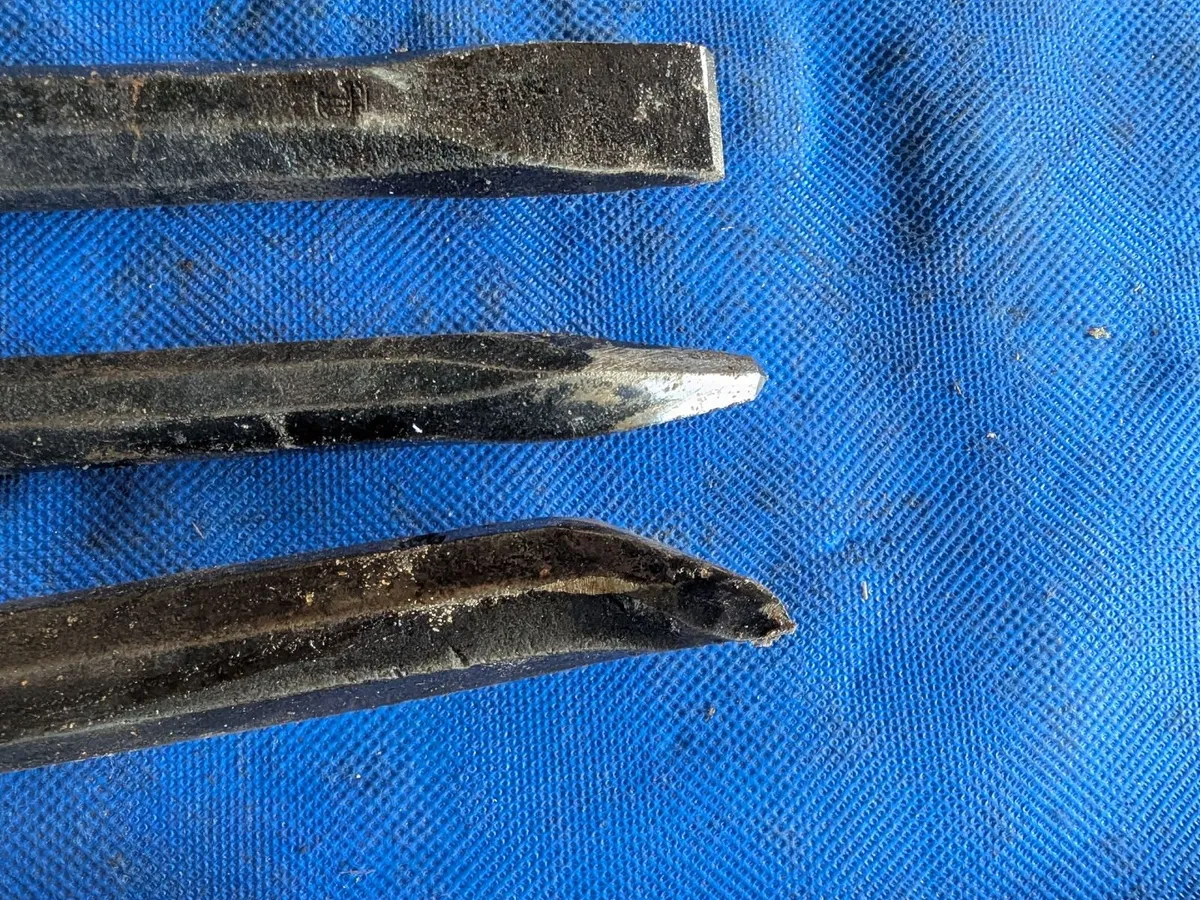 3  Stone Mason's Tools - Image 3