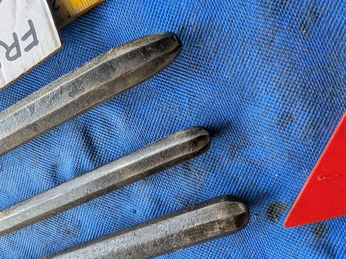 3  Stone Mason's Tools - Image 4