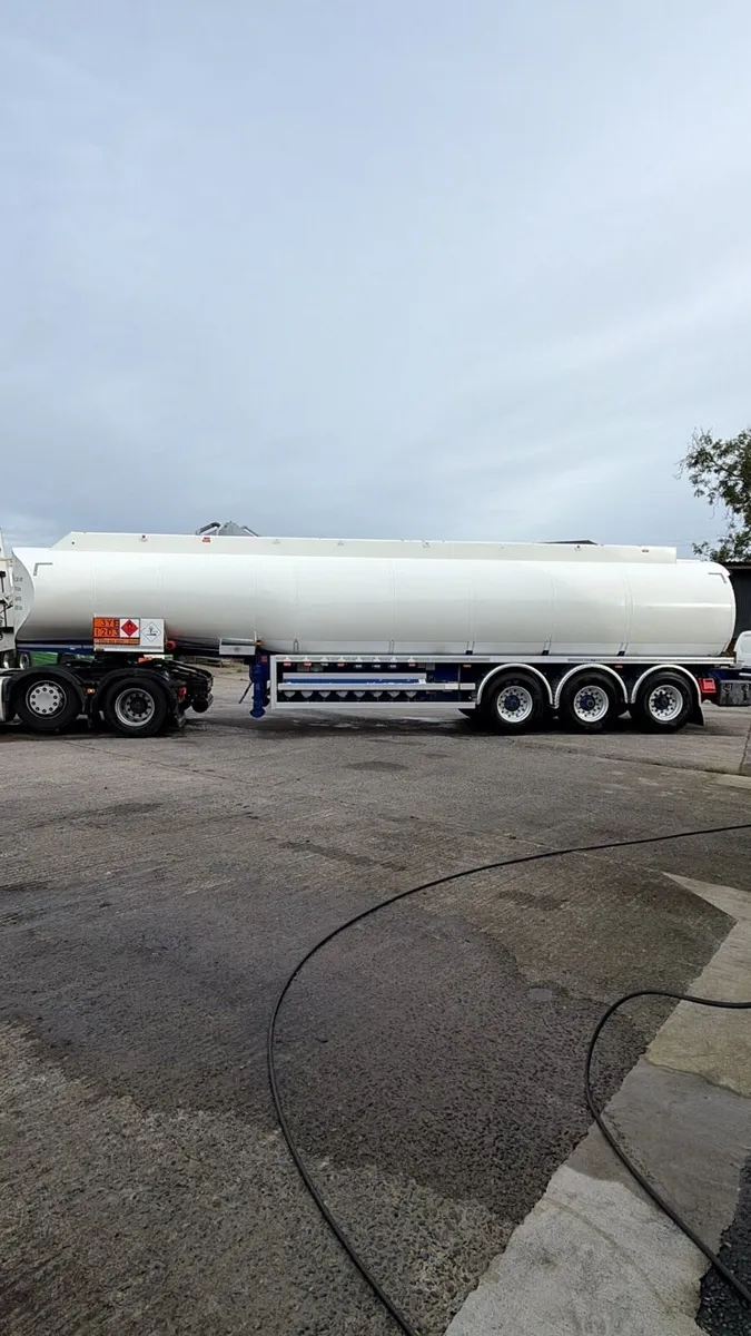 Fuel Tanker Trailer - Image 3