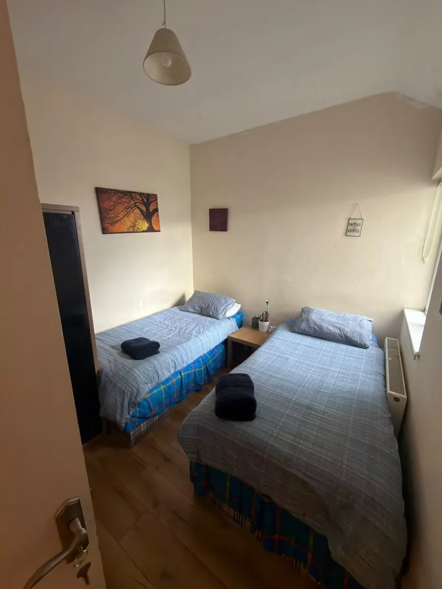 Rooms - Image 2