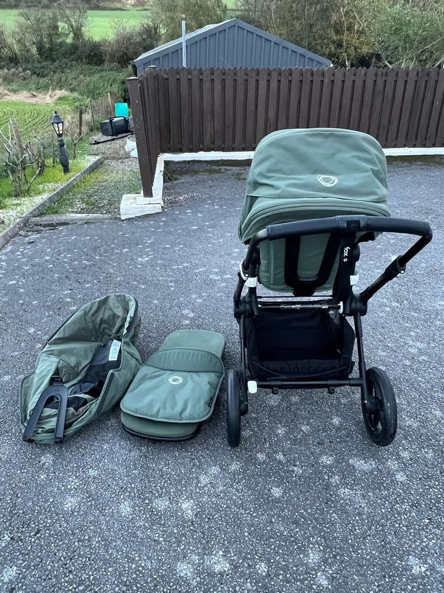 Bugaboo Fox 3 bassinet and seat stroller - Image 2