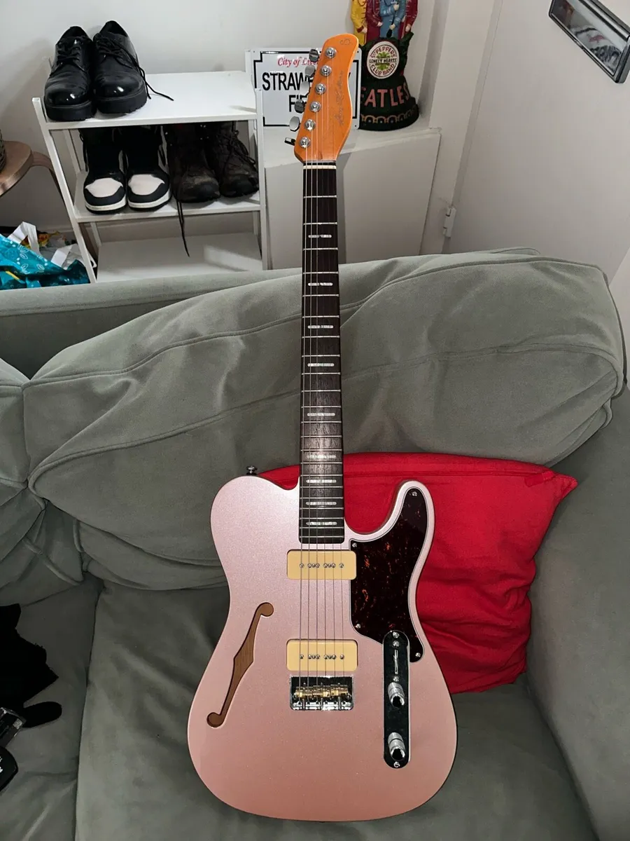 Larry Carlton T7TM - Image 1