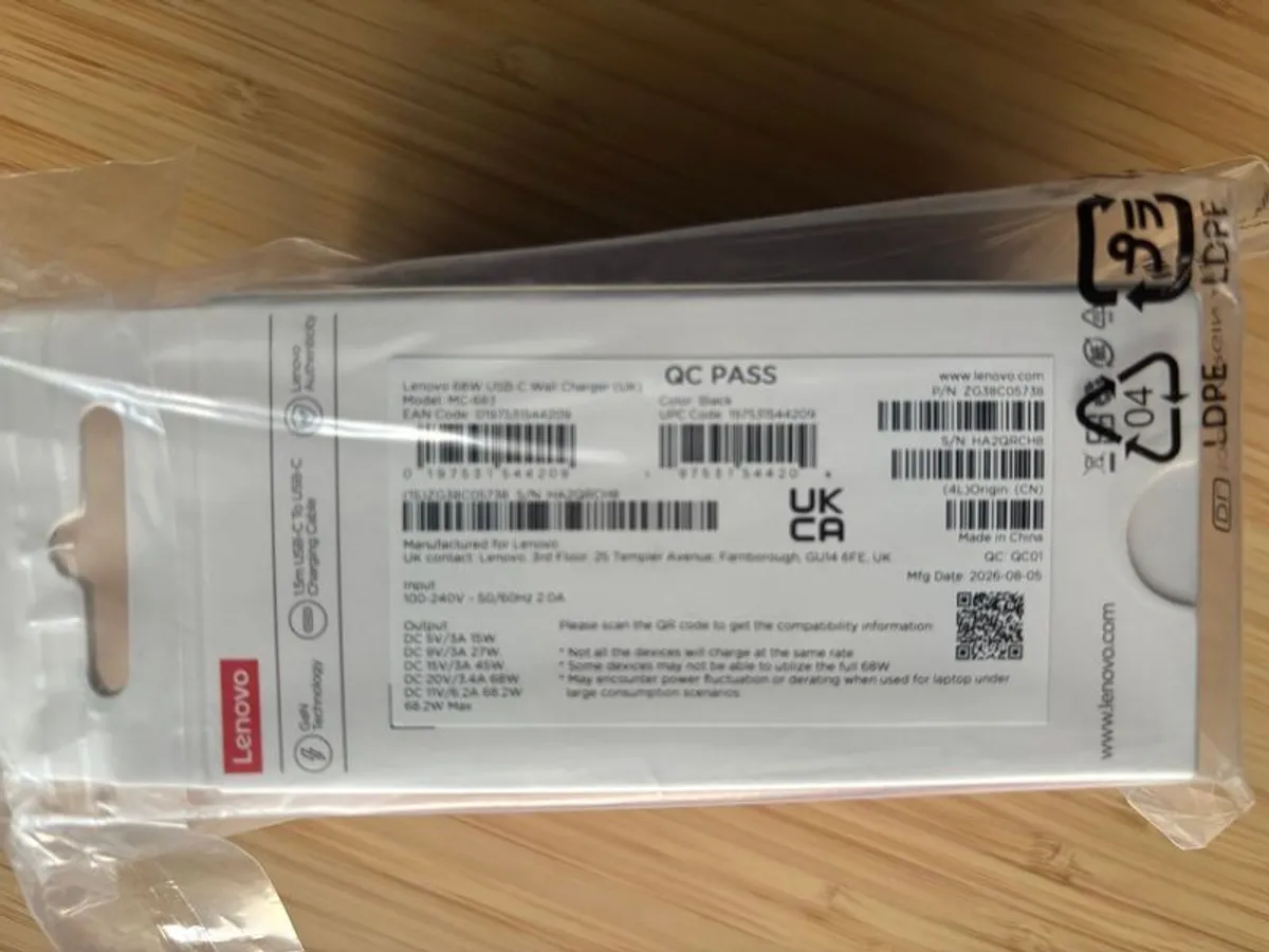 Lenovo Idea Tab Plus with keyboard & wall charger - Image 3