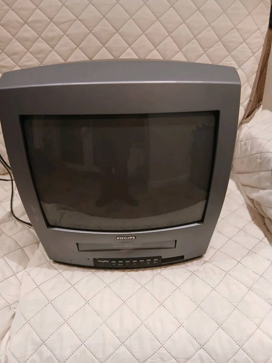 Philips vcr/tv combi - Image 1