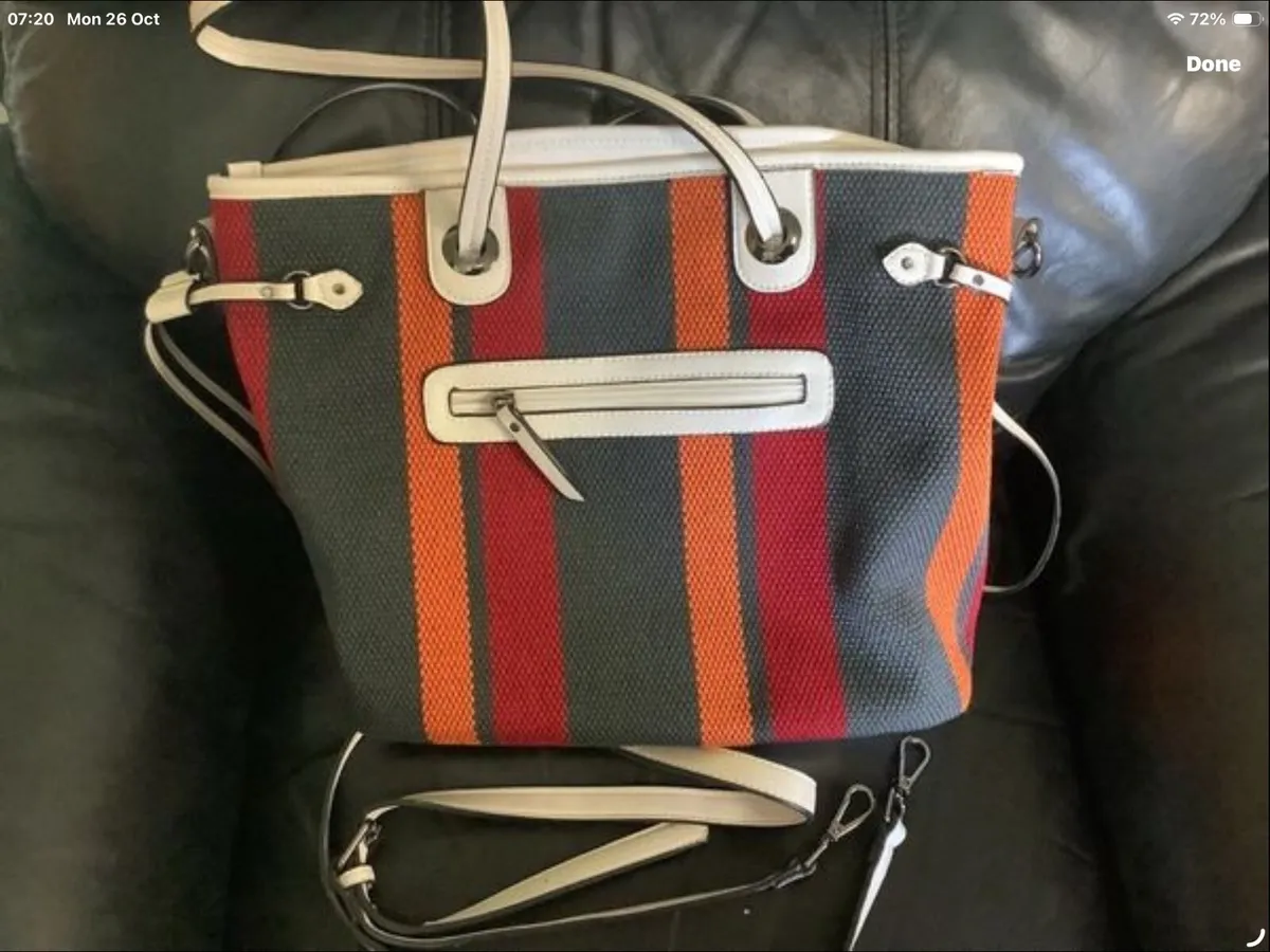 Large shoulder/crossbody bag - Image 3