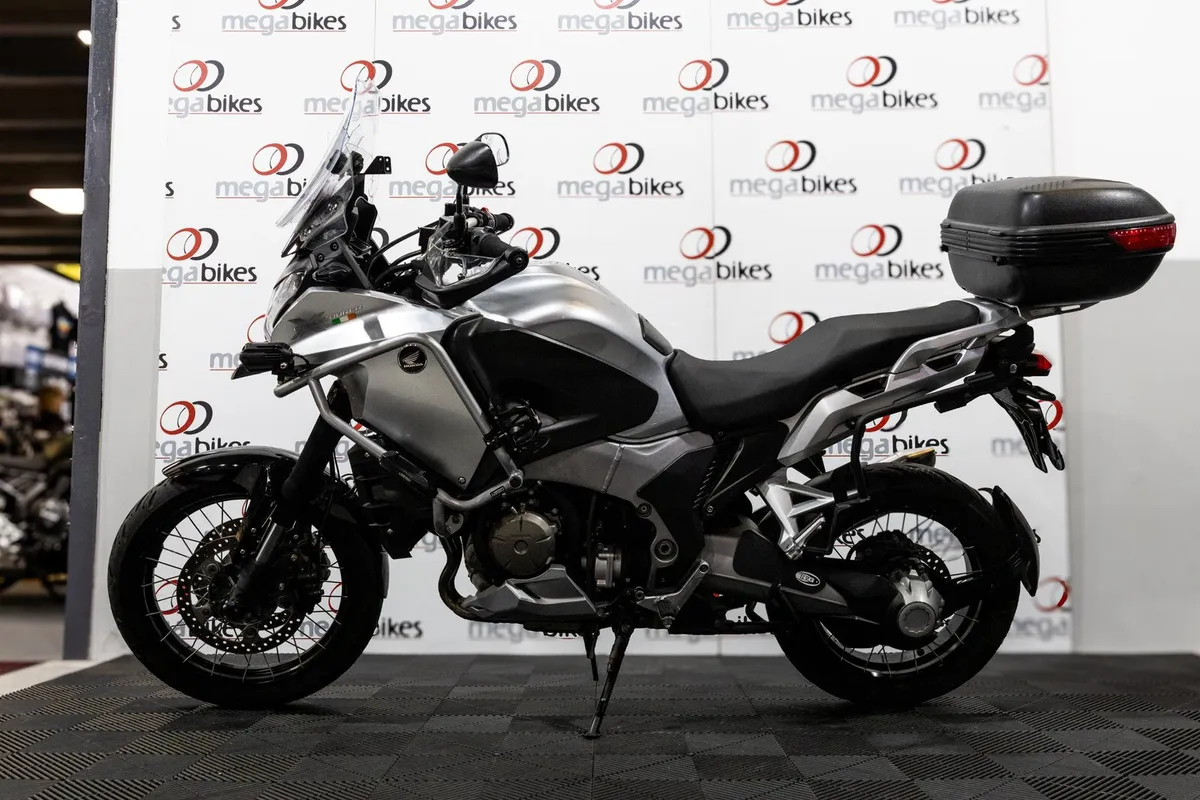 Honda VFR1200X 2012 - Image 2