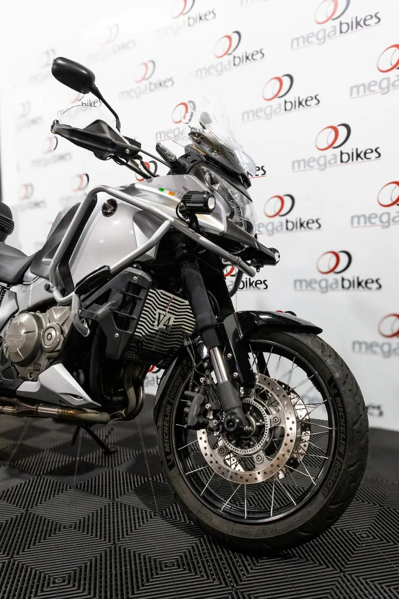 Honda VFR1200X 2012 - Image 4