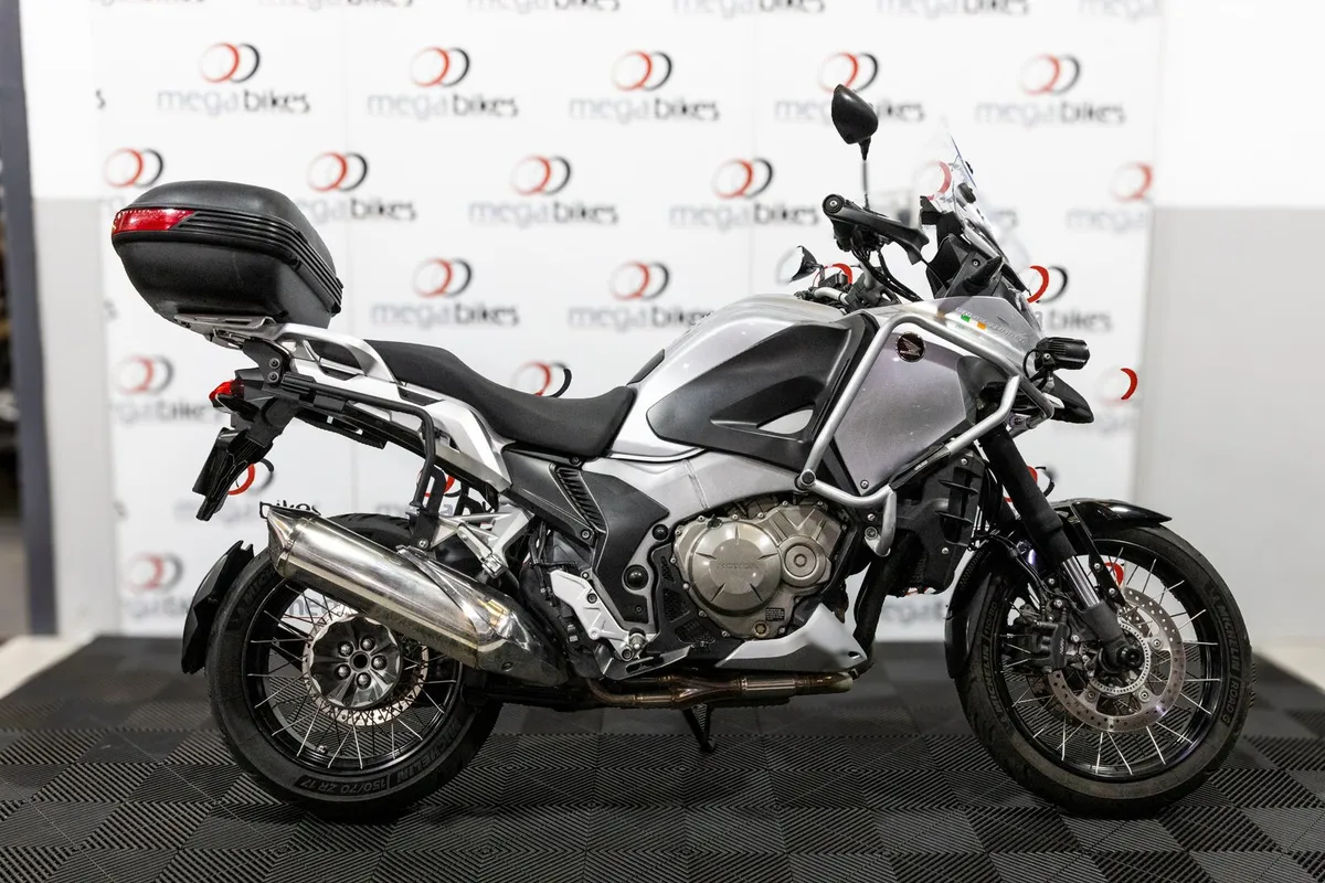 Honda VFR1200X 2012 - Image 1