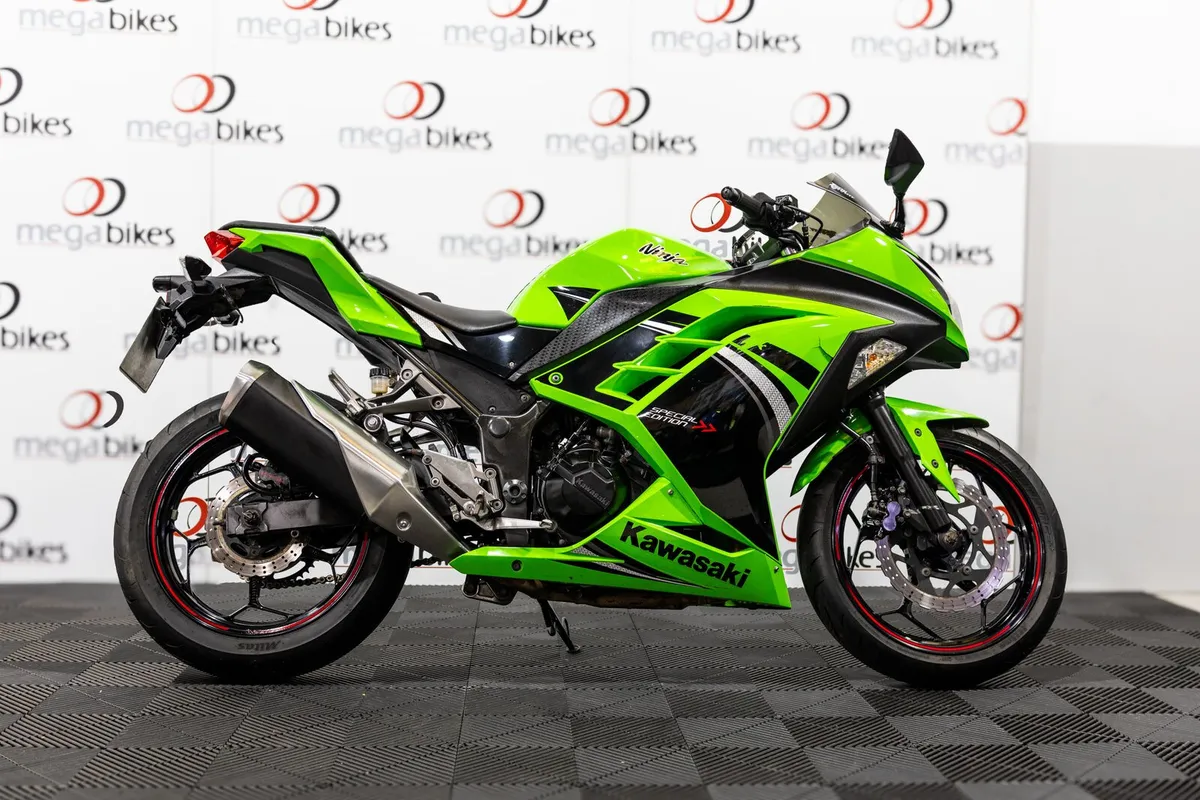 Kawasaki Ninja 300 SE 2015 - Image 1