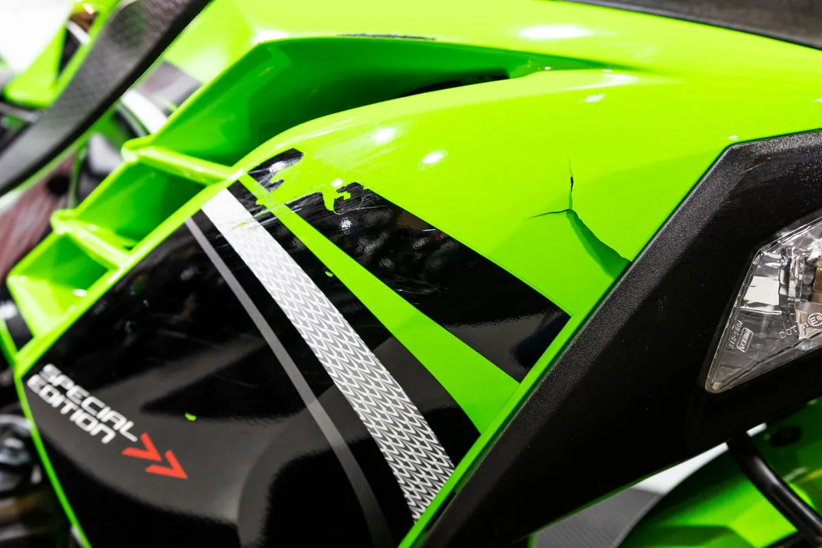 Kawasaki Ninja 300 SE 2015 - Image 4