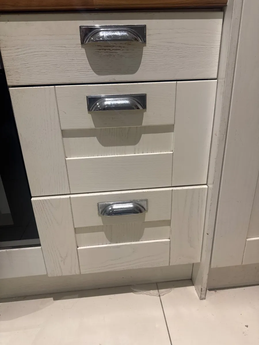 Kitchen units - Image 3