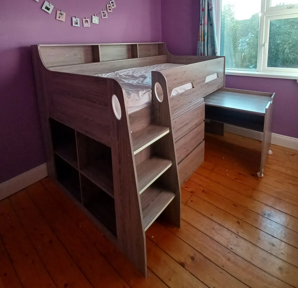 Midsleeper bed