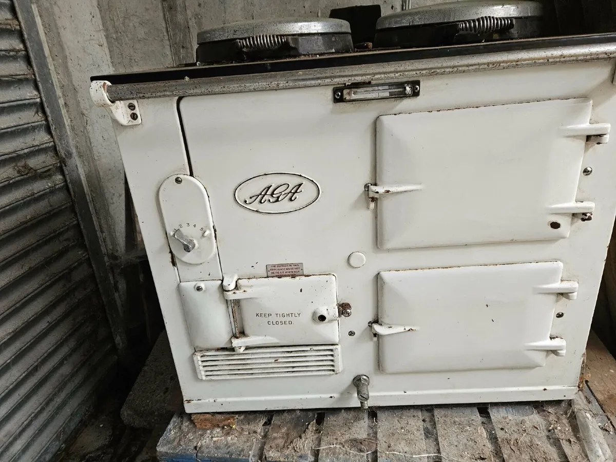 AGA range cooker - Image 1