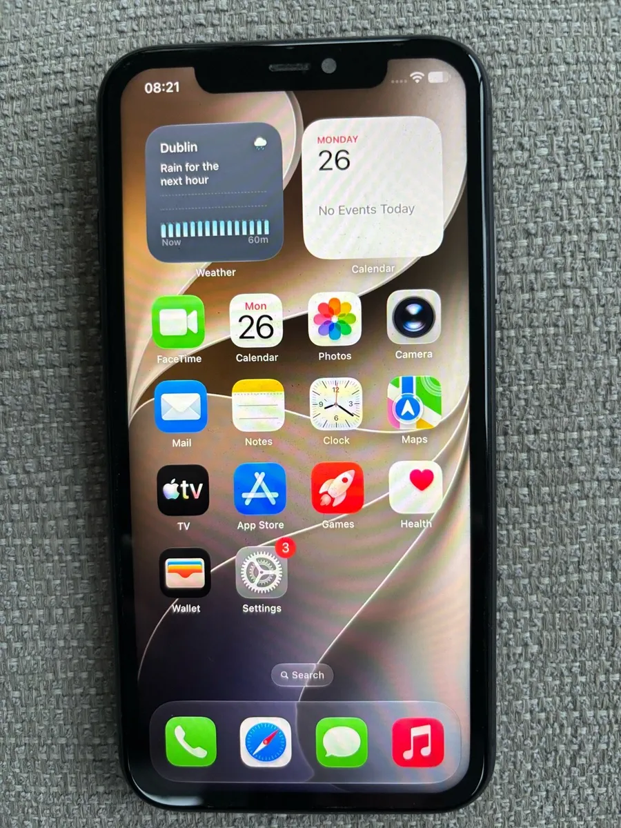 I Phone 11 - Image 2