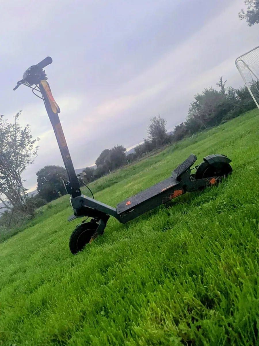 Electric scooter kurkirin G2 ultra - Image 1