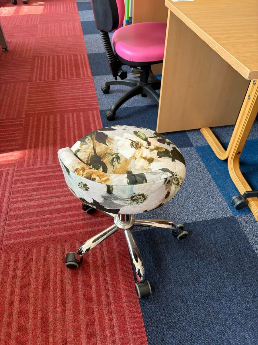 Floral stool - £35 + VAT - COLLECTION ONLY - Image 2
