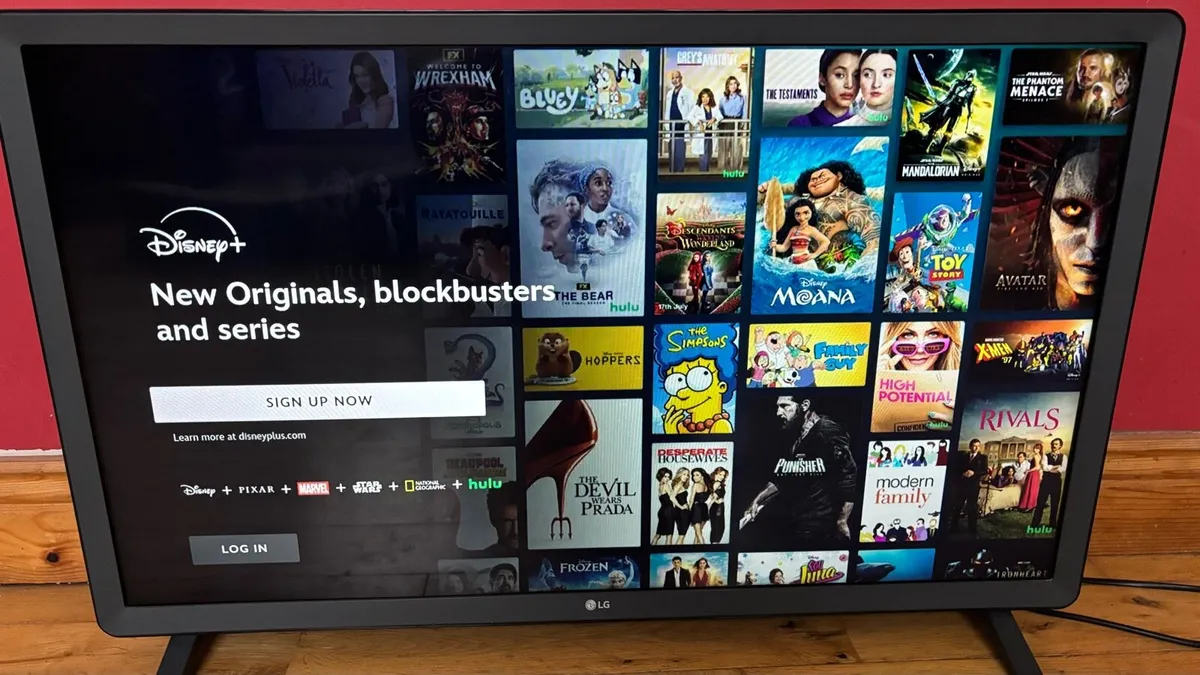 32” LG Smart Full HD TV - Image 4