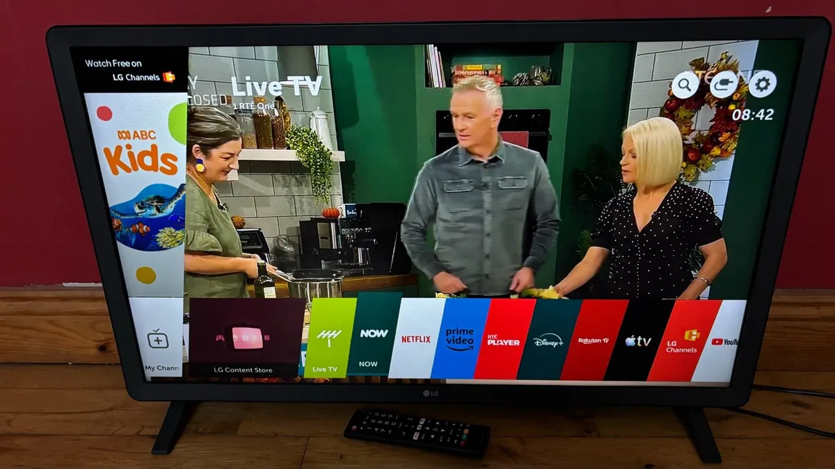 32” LG Smart Full HD TV - Image 1