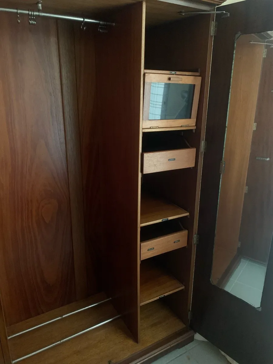 House clearance - Image 2