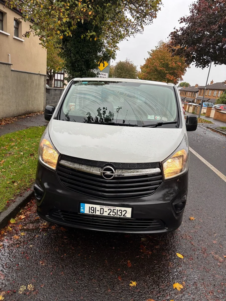 2019 Opel vivaro - Image 2