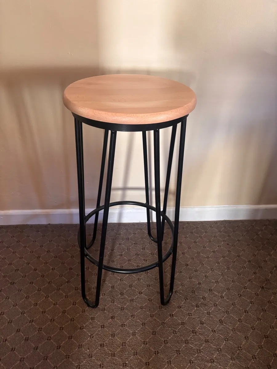 8 High Stools - Image 1