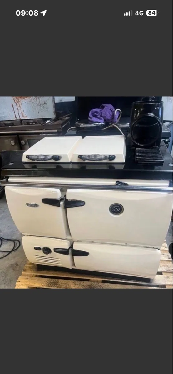 Stanley donard solid fuel range - Image 1