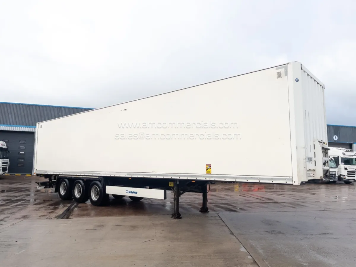 2018 KRONE DRY LINER BOX TRAILER - Image 1