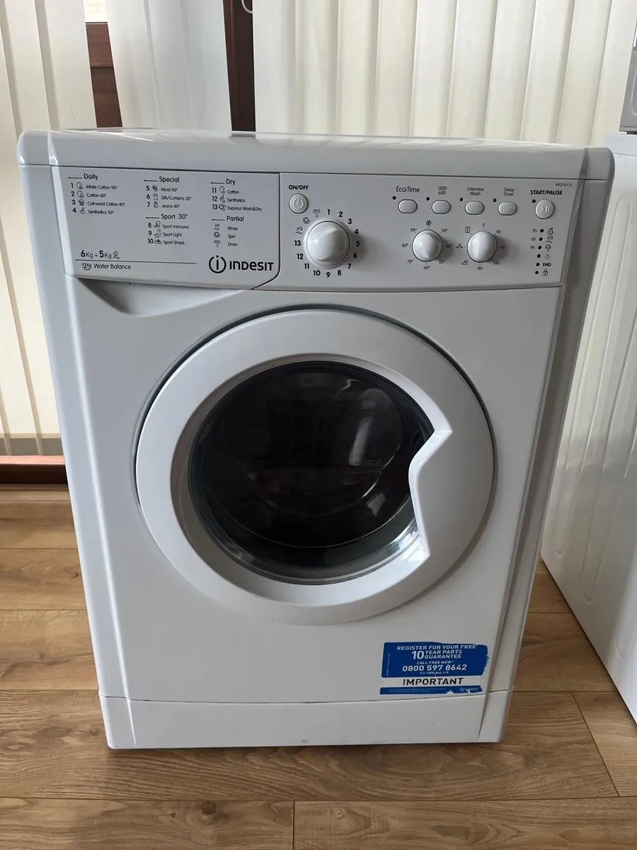 Indesit 6kg / 5kg WasherDryer- Excellent Condition - Image 2