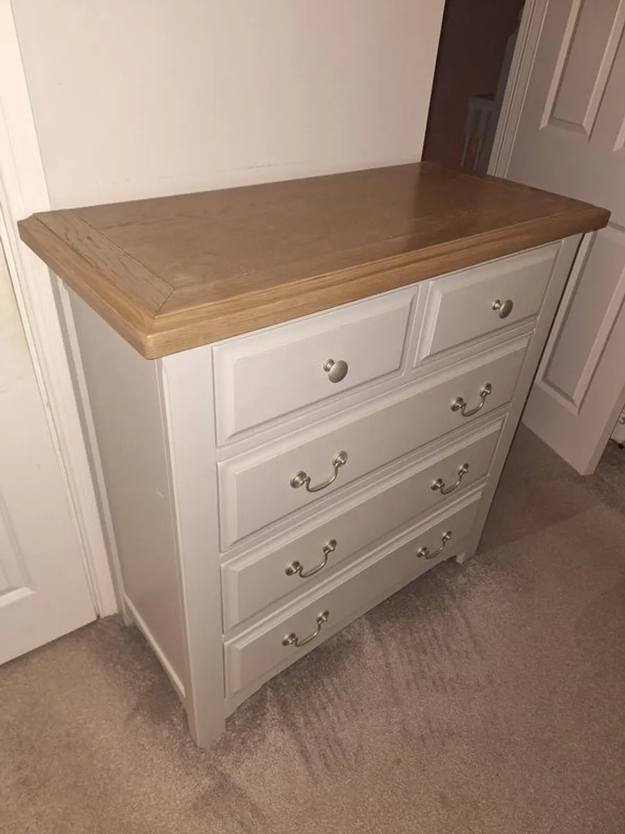 5 Drawer Chest - Georgia Style - Image 1