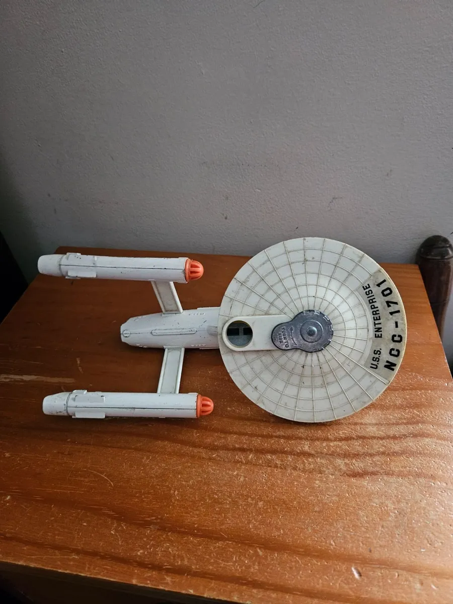 Dinky 1970's Star Trek Enterprise - Image 3