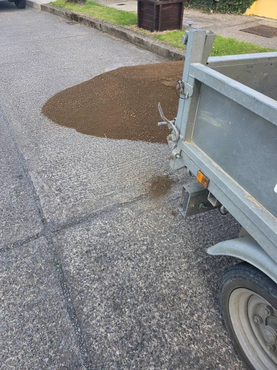 Topsoil Screened - Image 2