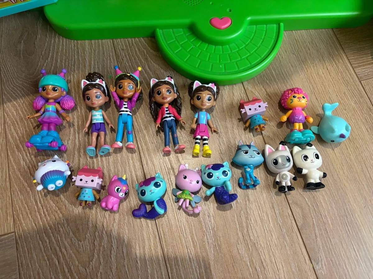 Gabby’s doll house with party room - Image 3